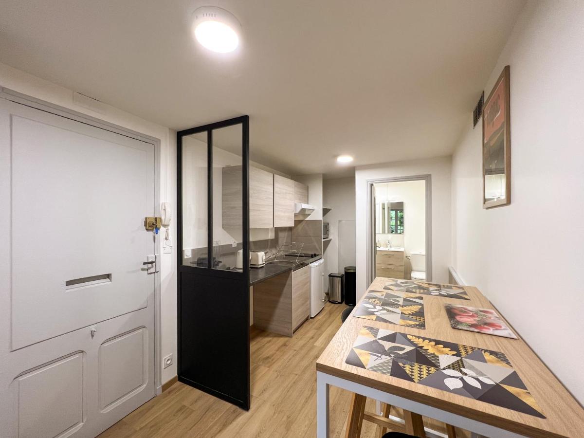 Le Place Du Bourg Appartement T2 Centre Historique Rodez Exteriör bild